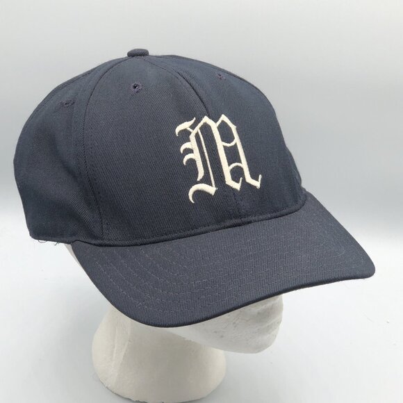 Vintage University Maine Black Bears Fitted Blue Hat Cap Size 7 1/4 Made in USA - Picture 2 of 11